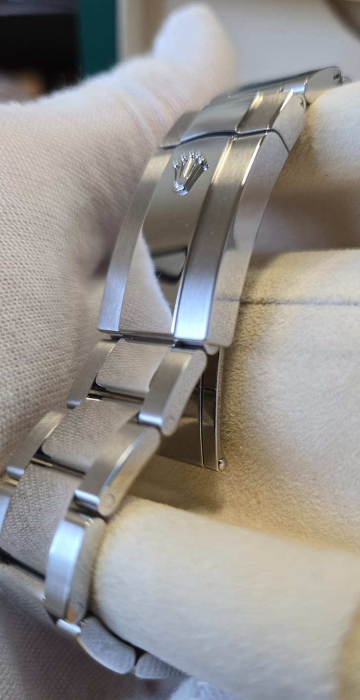 2026 Rolex Datejust 41 — Ref. 126334 | Silver Dial | 18k White Gold Fluted Bezel