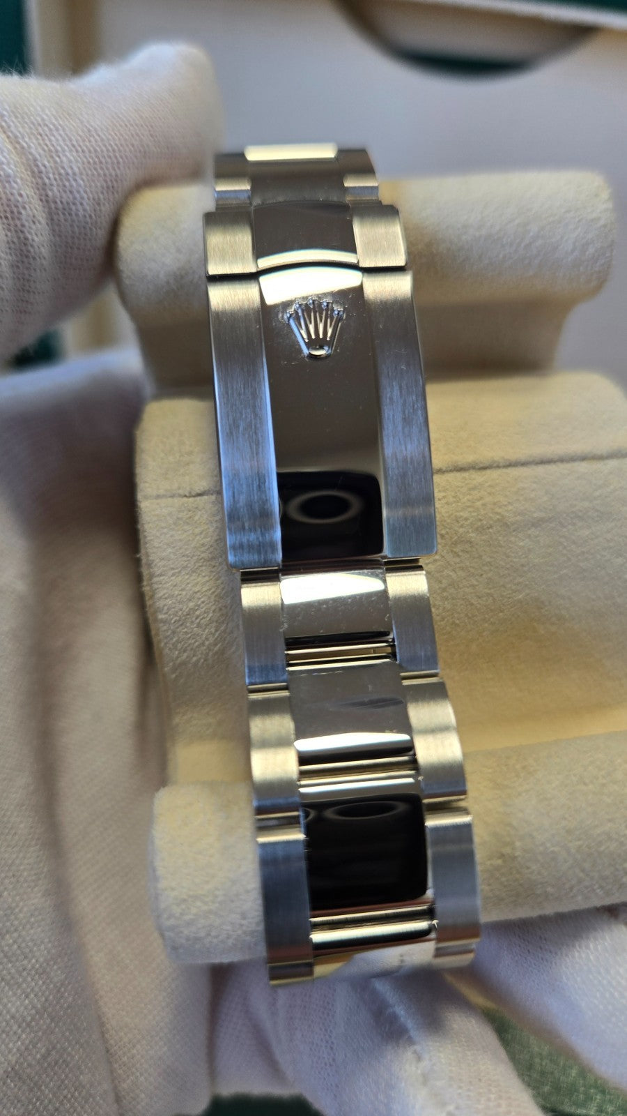 2026 Rolex Datejust 41 — Ref. 126334 | Silver Dial | 18k White Gold Fluted Bezel