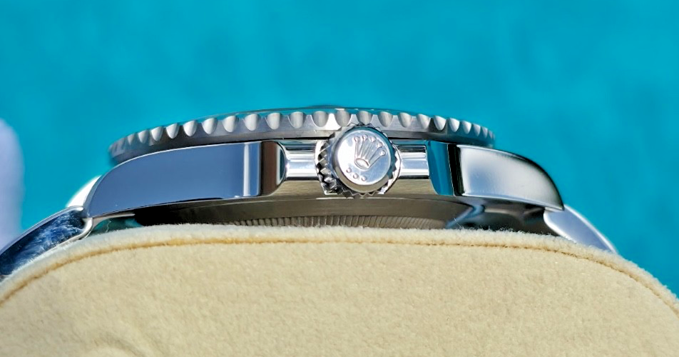 2022 "Starbucks" Rolex Submariner 126610LV Oyster Bracelet with Green Bezel