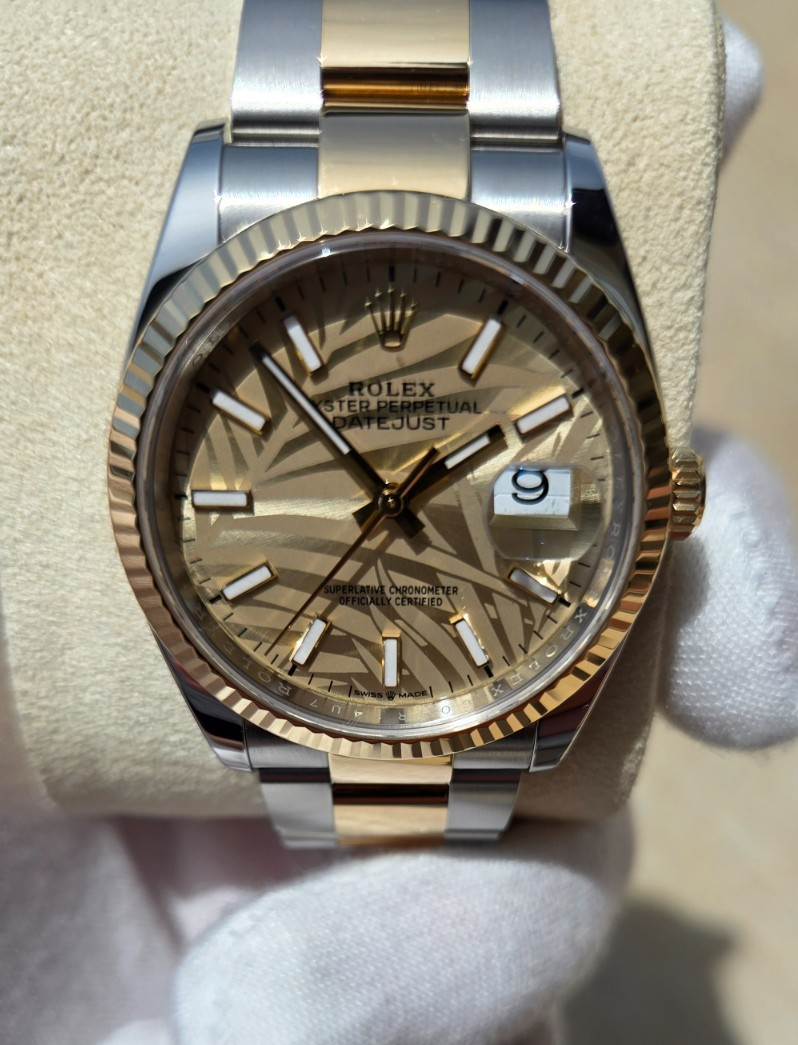 2021 Rolex Datejust 126333 "Palm Motif" Oyster Bracelet - 18K Gold Fluted Bezel
